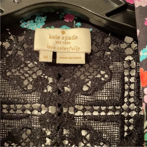 Kate Spade Floral Peplum Lace Yoke Top Size Medium - Picture 3 of 8